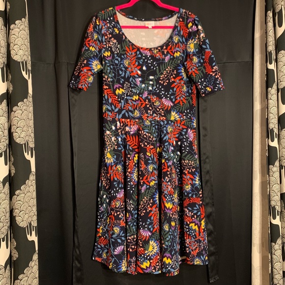 LuLaRoe Dresses & Skirts - 💥SALE💥XL LuLaRoe Nicole with floral pattern
